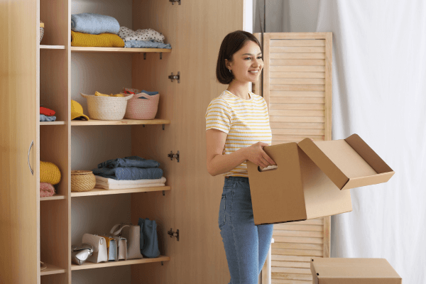 Transformando Quartos Pequenos com Organizadores: Como Usar Colmeias para Maximizar o Espaço e Manter Tudo em Ordem